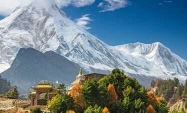 Manaslu and Tsum Valley Trek